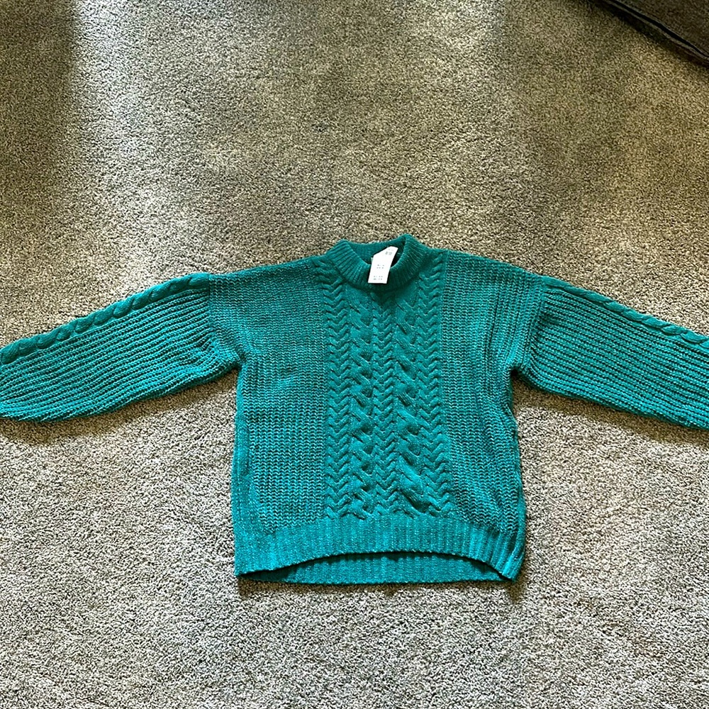 NWT Abercrombie Kids sweater.  Size 15/16